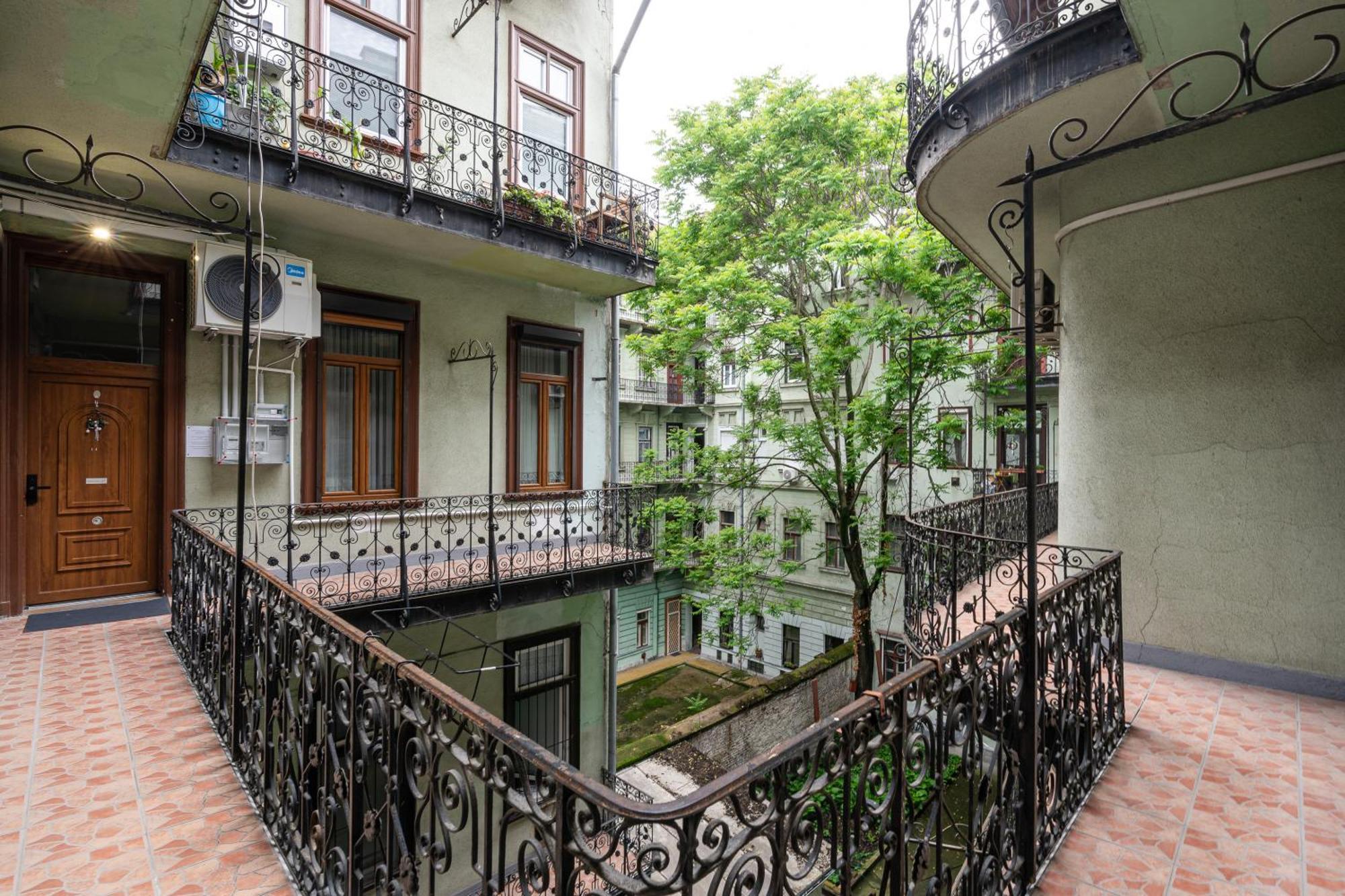Astra Lux Bp Appartement
